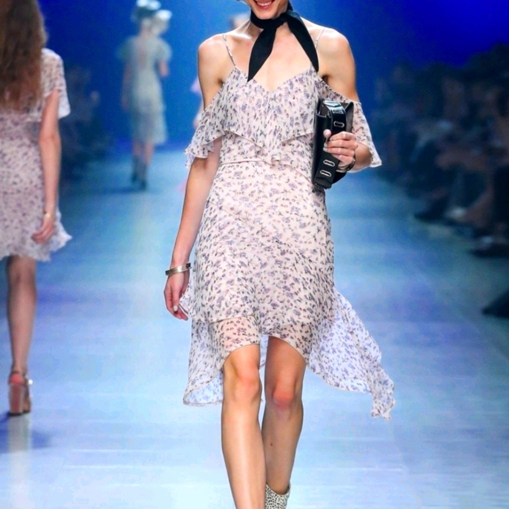 NWT STUNNING BEAUTIFUL SMALL DRESS BY TALULAH